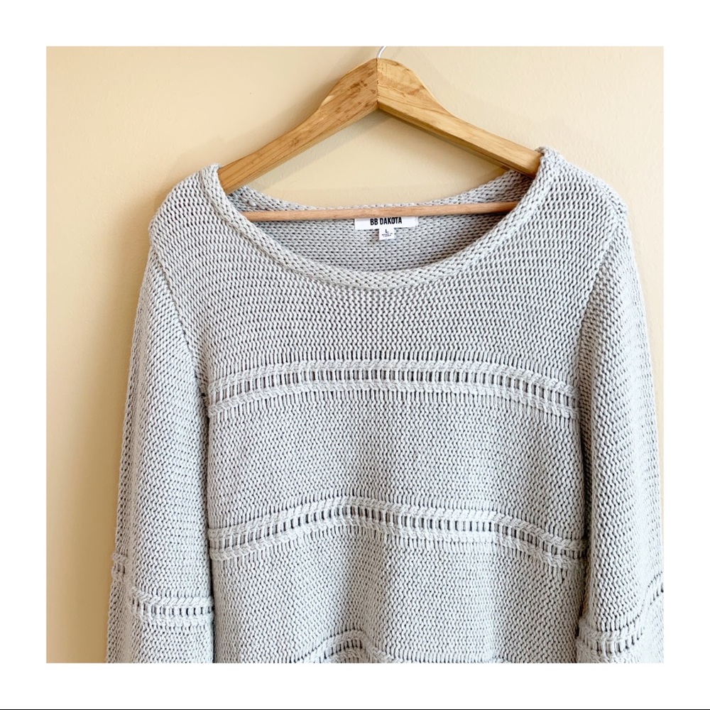 BB Dakota knit sweater fringe trim cozy REPOSTED - Picture 3 of 9